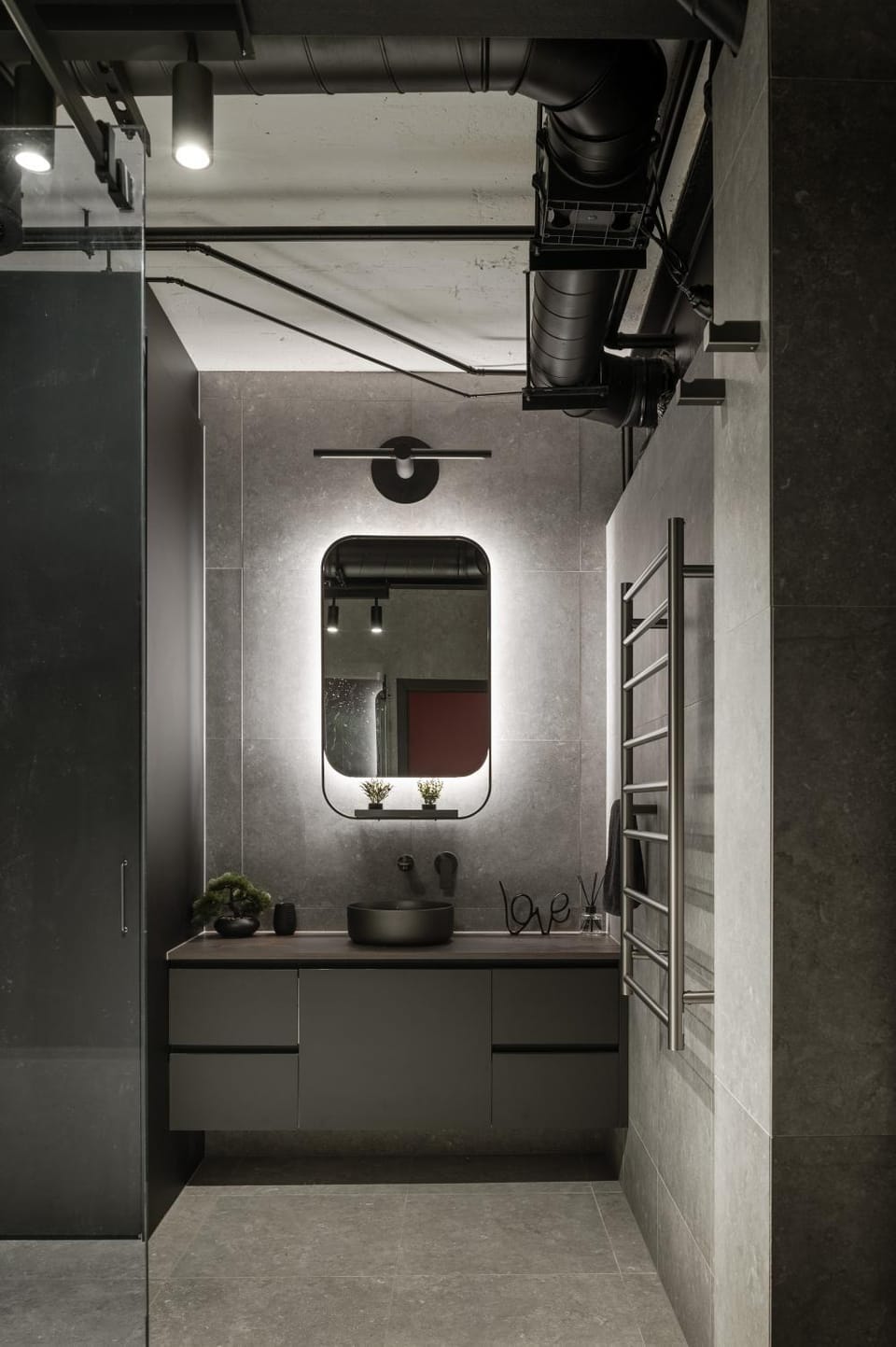 Warehouse conversion set 100 metres from Bridge Rd Apartment in Melbourne