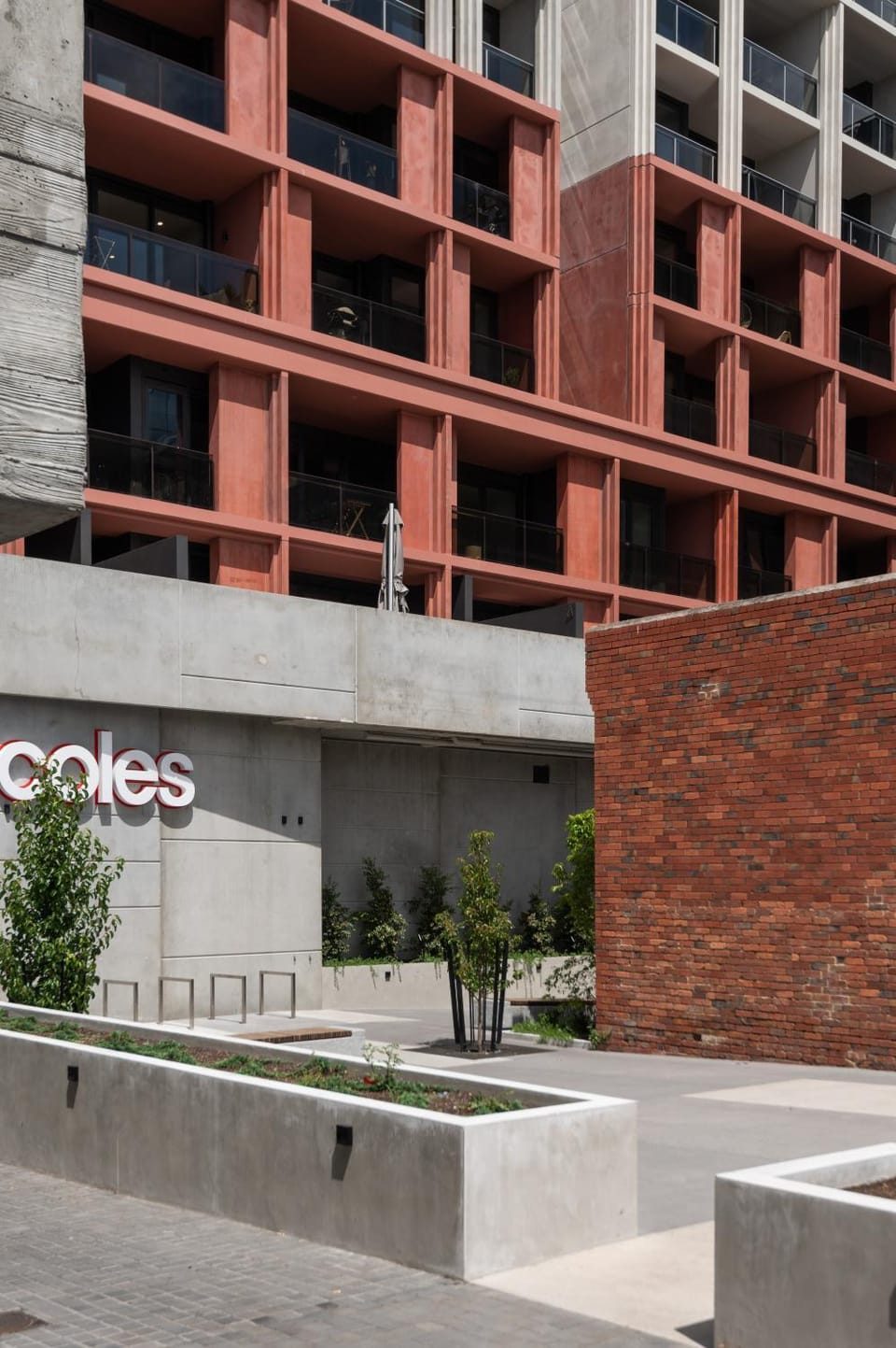 Warehouse conversion set 100 metres from Bridge Rd Apartment in Melbourne