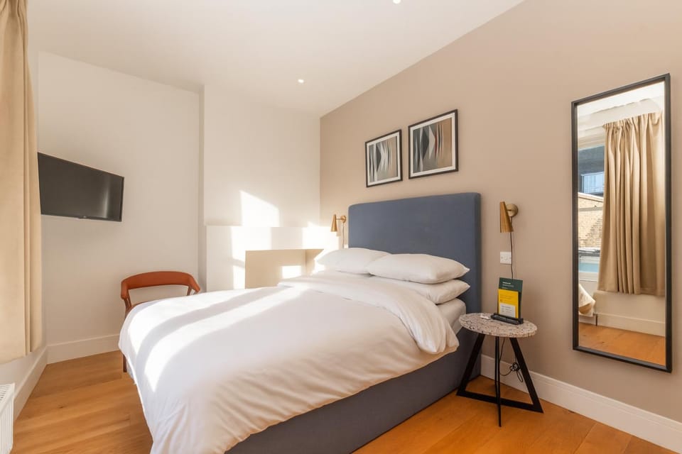 The Prince Hotel Vauxhall Central London Riverside Hotel in City of Westminster
