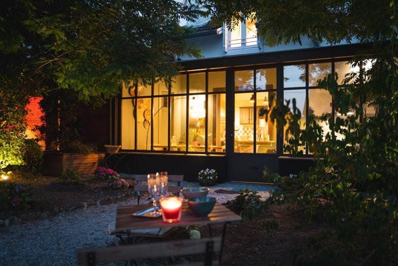 La Suite des Années 40 Coliving la Villa des Iris Toulouse Bed and Breakfast in Nouvelle-Aquitaine