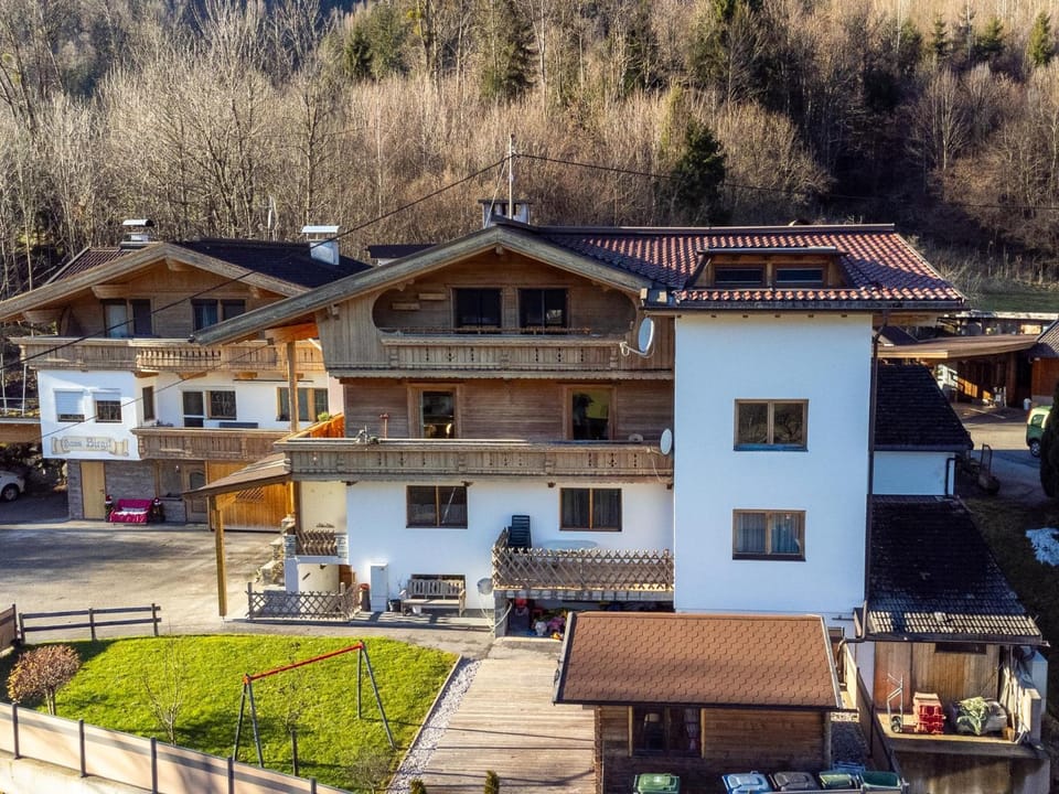 Property building, Winter