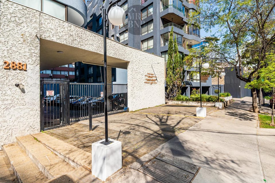 Property building, Street view