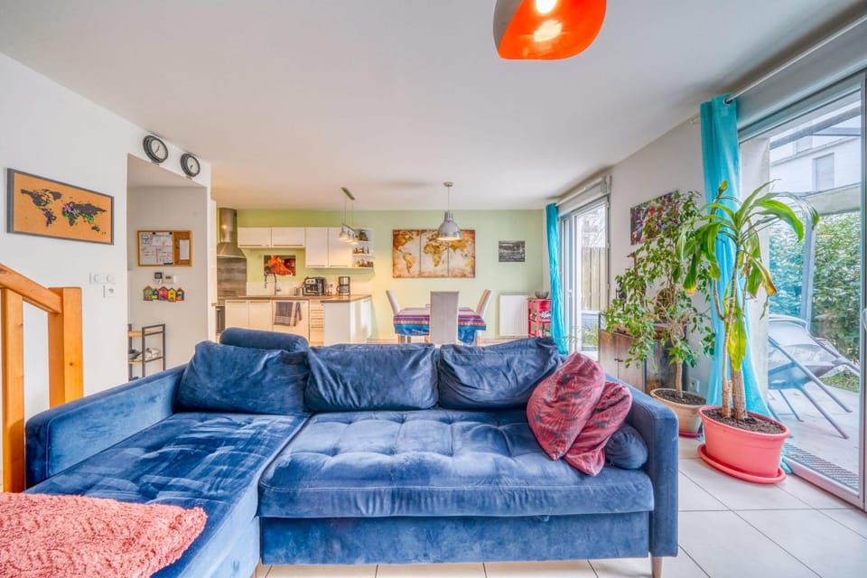 Bright house ideal for exploring Bordeaux House in Bordeaux