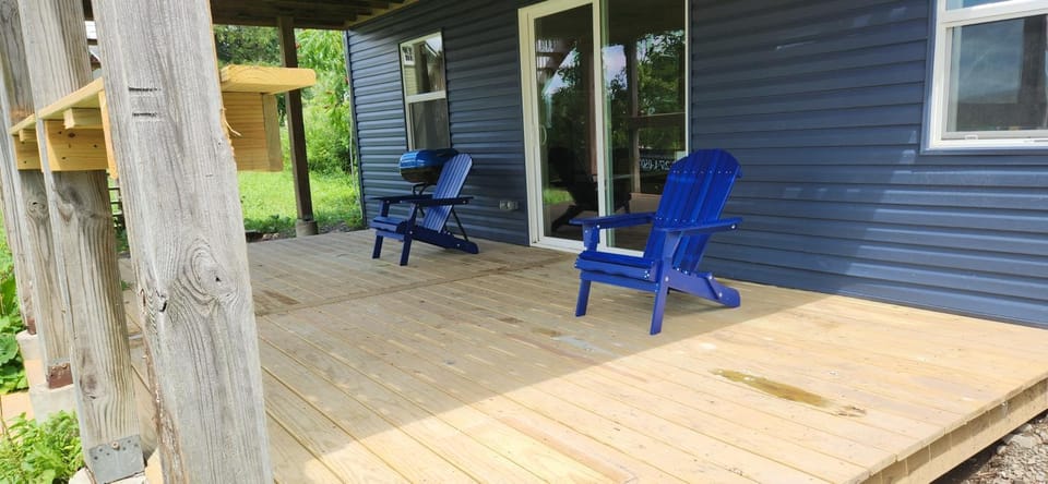 Property building, Patio, Balcony/Terrace
