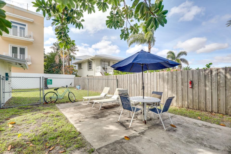 1 Mi to Pompano Beach Pier: Pet-Friendly Studio! Apartment in Pompano Beach