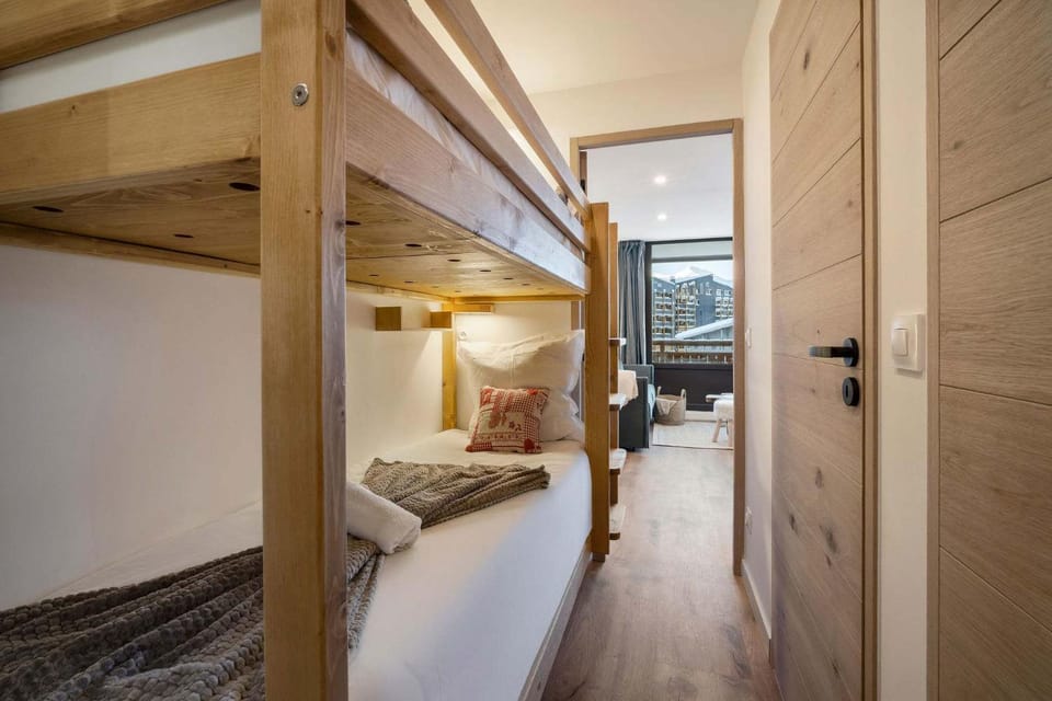 Studio Apt, ski in and out Access with Alpine Balcony - Résidence Roche Blanche Apartment in Val Thorens