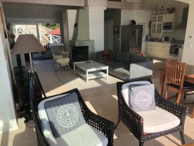 Villa Colline - Panoramic Seaview, Pool & Sauna Villa in Stockholm County