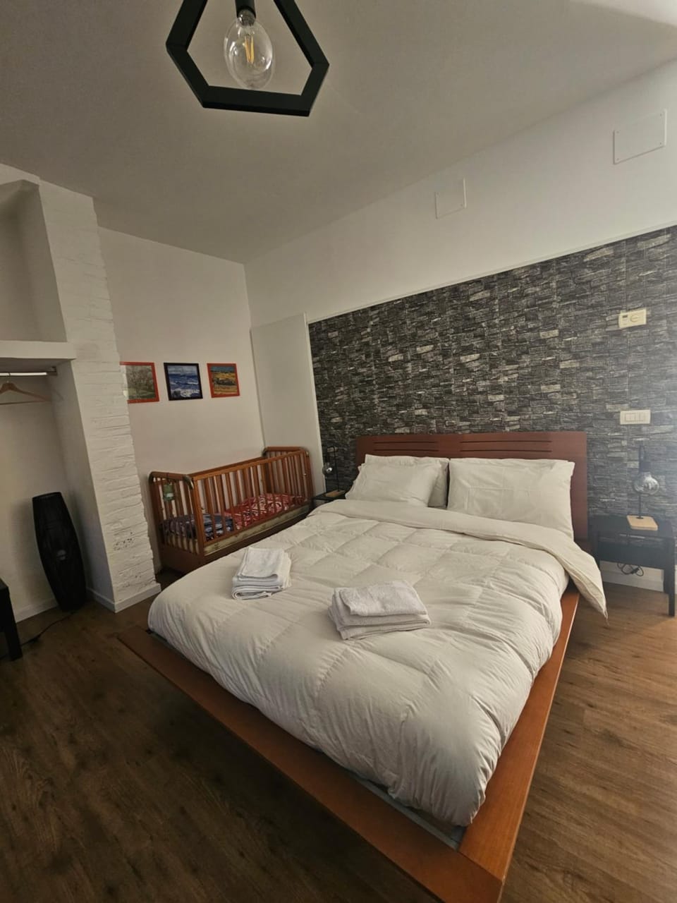 A due passi dal centro Bed and Breakfast in Marche