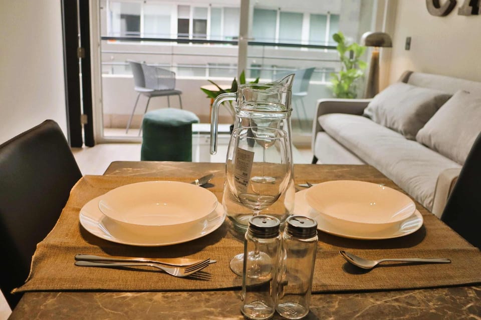 HOM I Wifi Parking SmarTv CentroVida Metro Almagro Apartment in Santiago