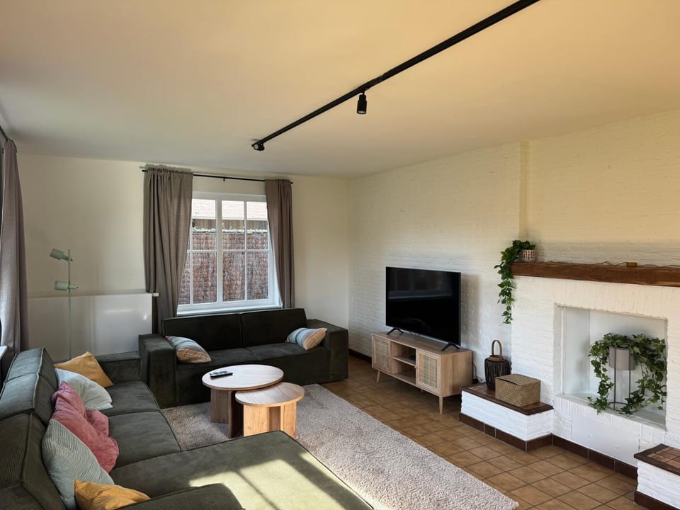 Villa Oni met grote speelruimte House in Koksijde