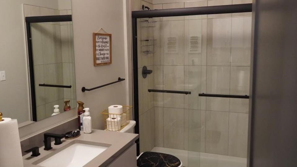 Gorgeous High-Rise On The River Apartment in Clarksville