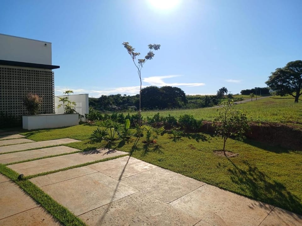 Refugio na Represa House in State of Paraná