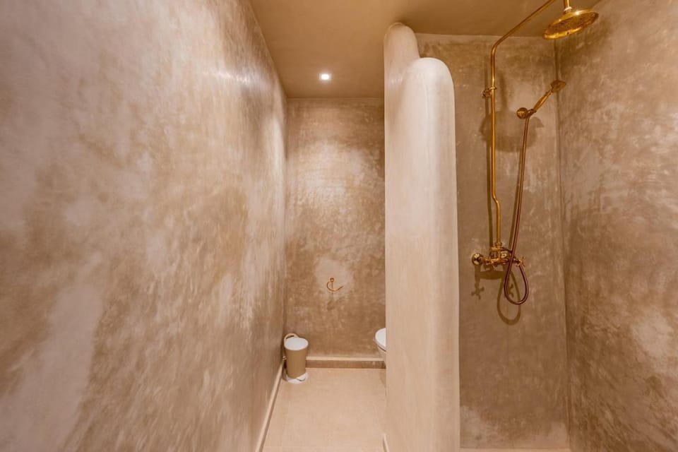 Secure Stylish Flat Gueliz Pool WiFi Parking Apartment in Marrakesh