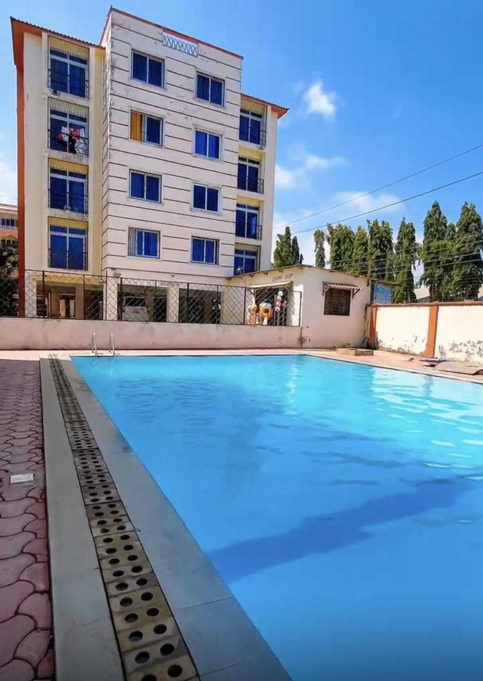 Swimming pool
