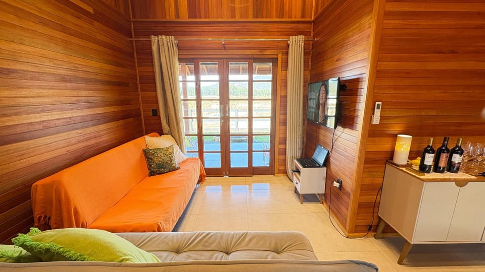 Farm House Urubici - casa inteira com 135m2 - reservada com vista das montanhas House in State of Santa Catarina