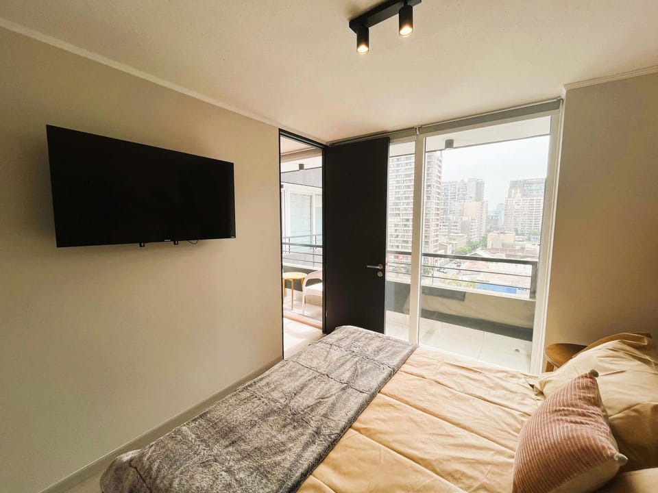 HOM I Wifi Piscina Parking Cowork Metro Almagro Apartment in Santiago
