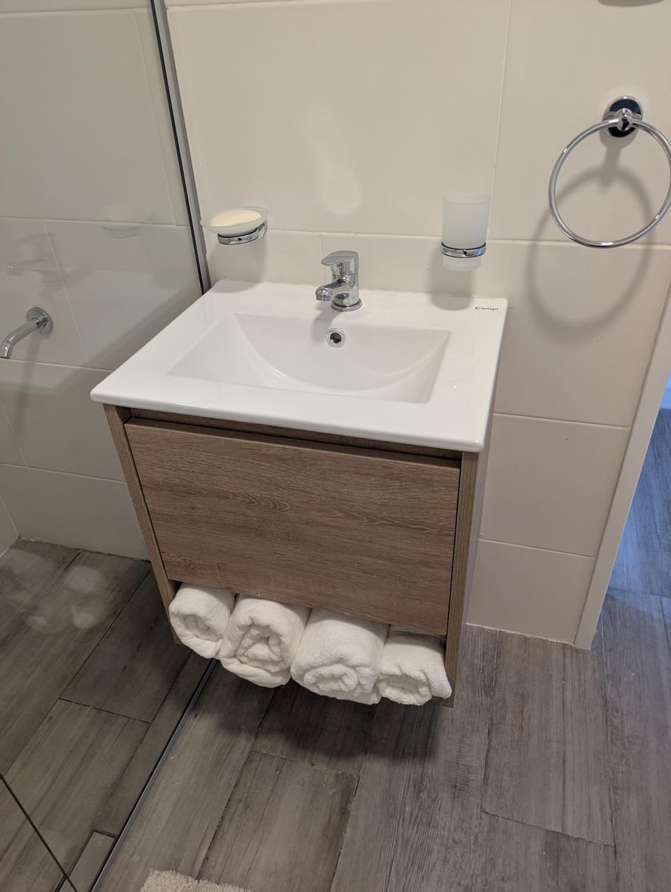 Bathroom, towels