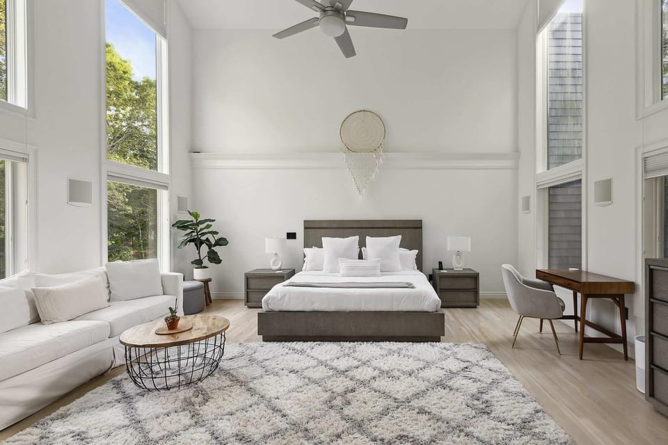 Wainscott Woods by Rove Travel - Luxe Estate with Pool House in Wainscott