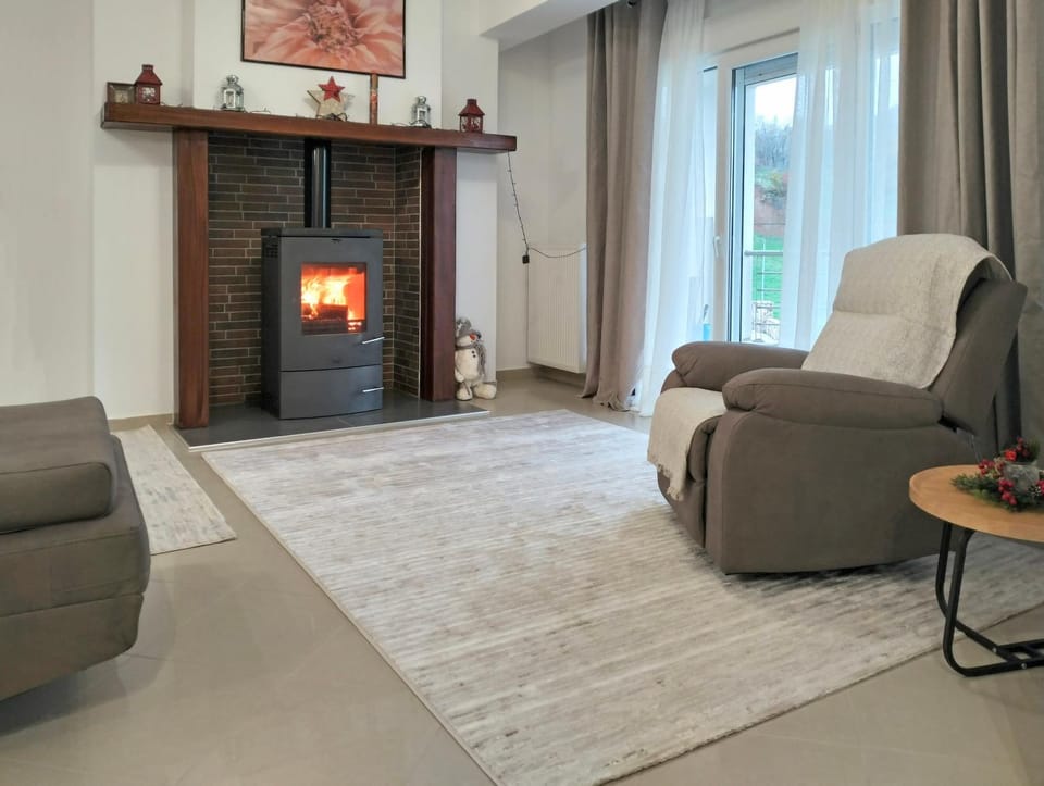 Living room, Seating area, fireplace