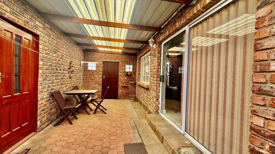 Greenshields Park Guesthouse Apartment in Port Elizabeth