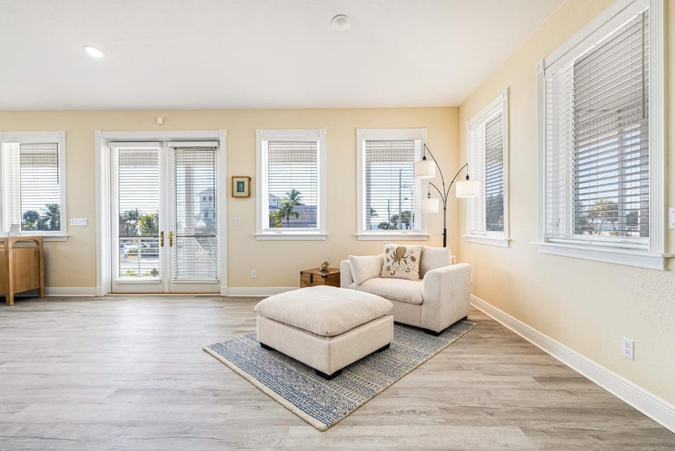 NEW - Estero Dream Beach Home House in Estero Island