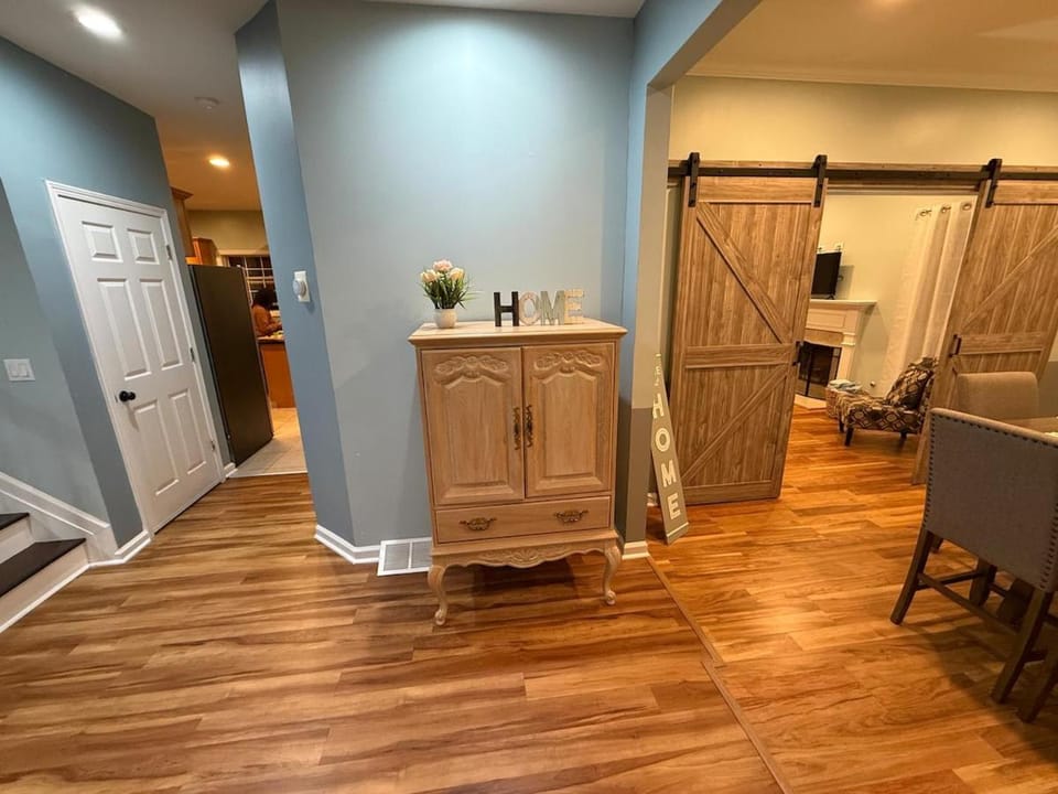 Quiet Cul-de-Sac Escape near Truist Park House in Marietta