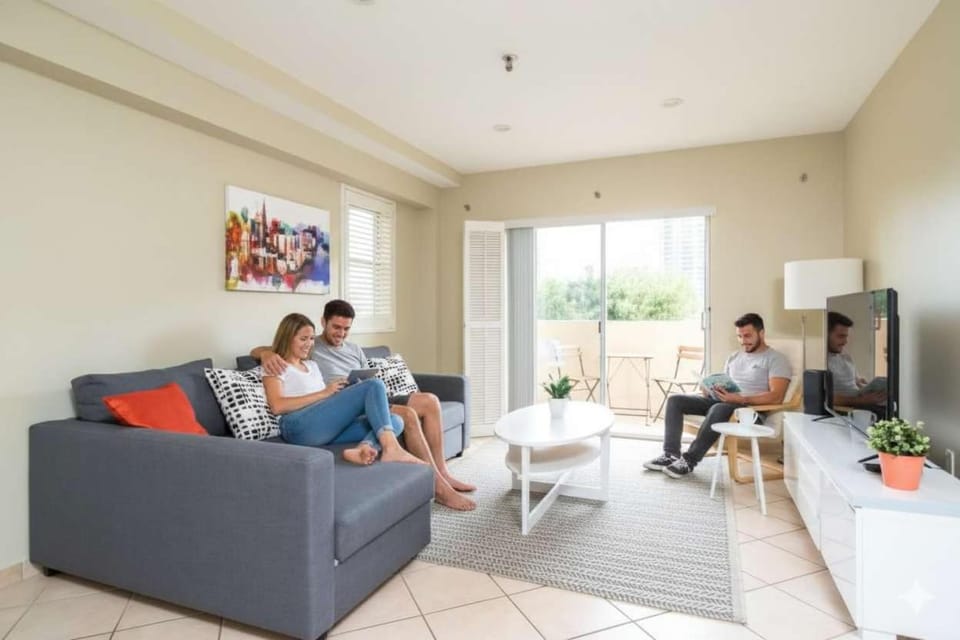 Sunny Isles 1 Bedroom Free Parking Close to Beach House in Sunny Isles Beach