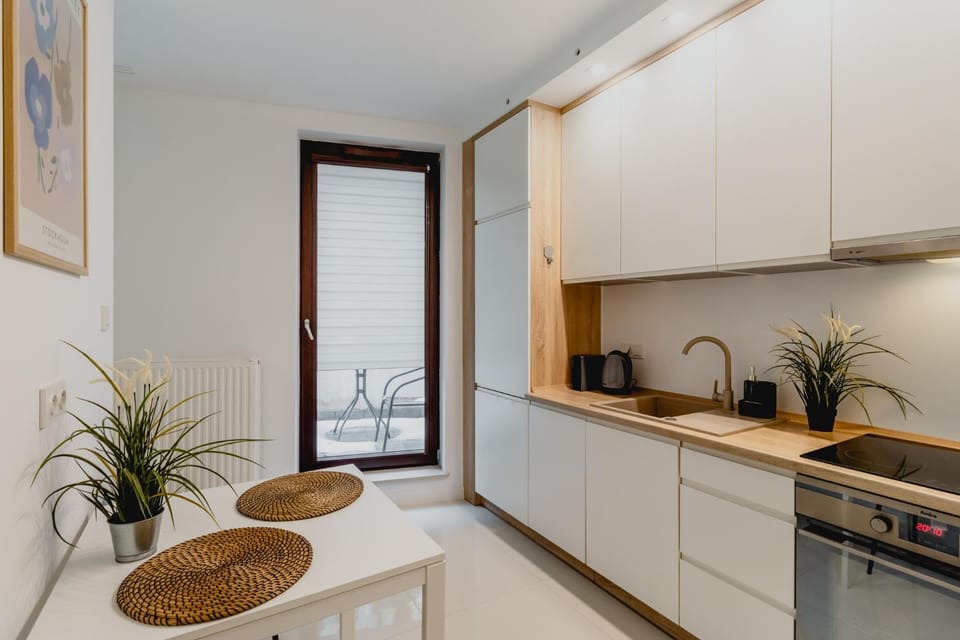 Kitchen or kitchenette, Dining area, minibar, pet friendly, stove
