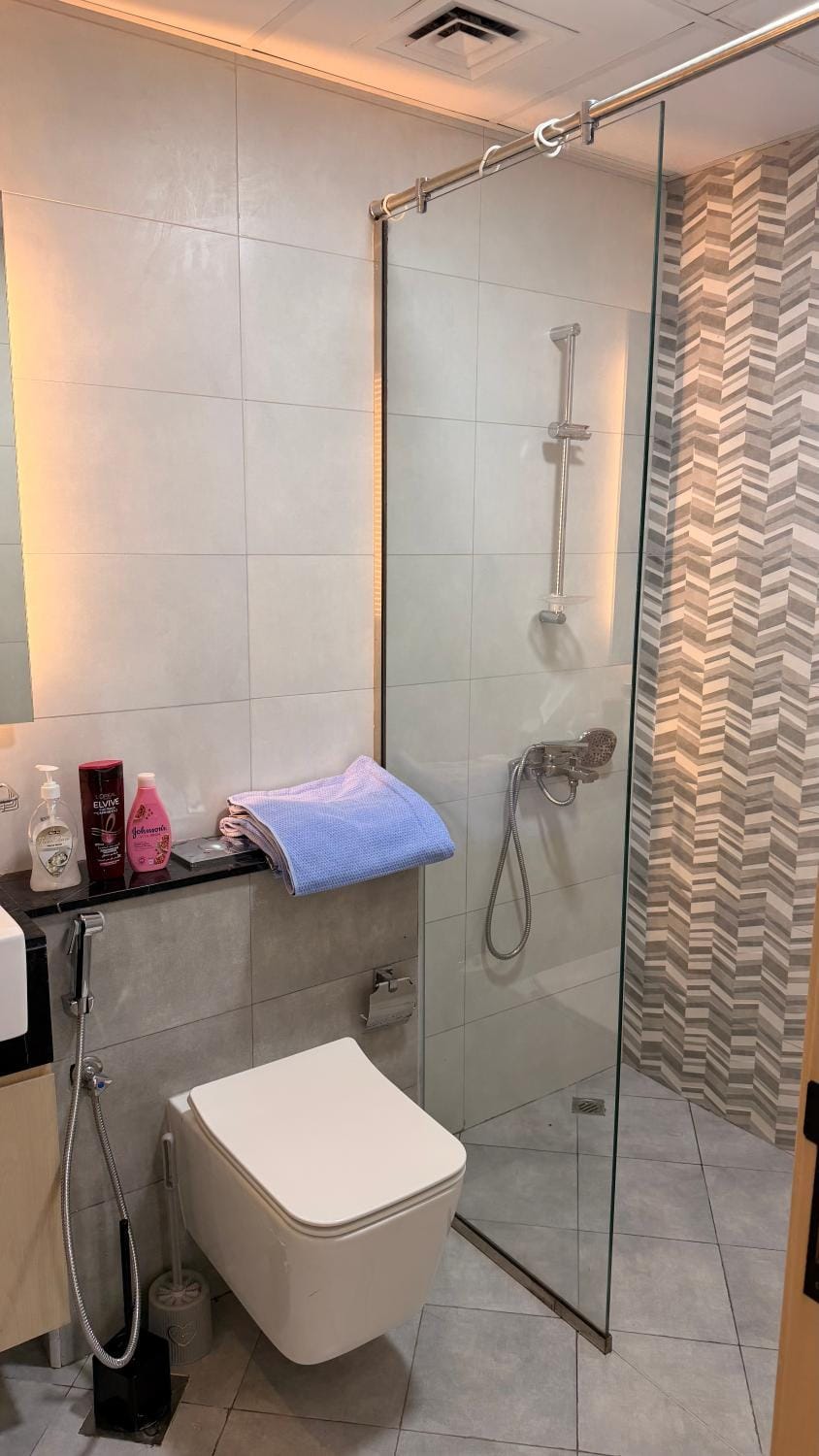 Magra CHILL SPOT HOSTEL Bed and Breakfast in Dubai