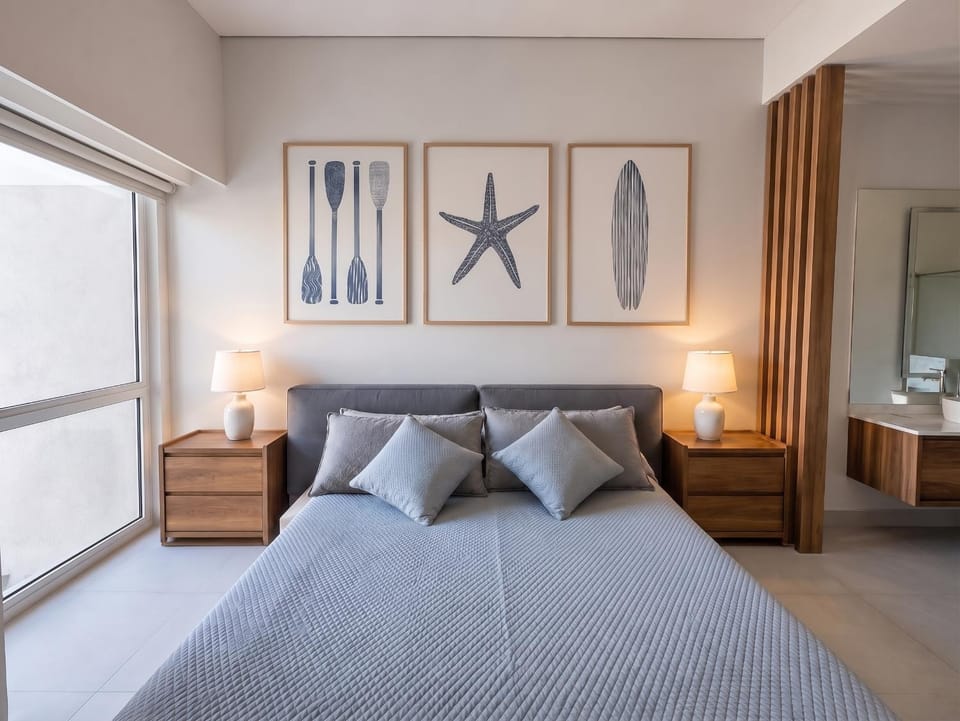 Bed, TV and multimedia, air conditioner