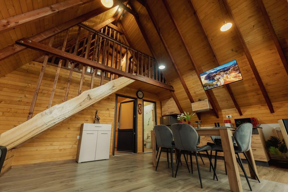 Cabana AFrame EmAli Nature lodge in Romania