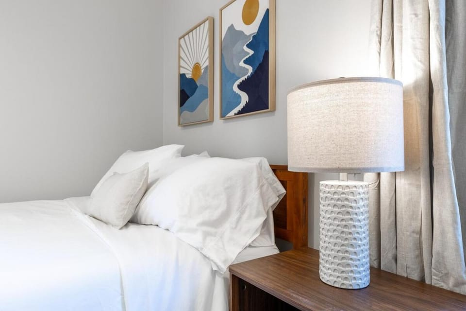 3BR with all the comforts! Pets Welcome! House in Kansas City