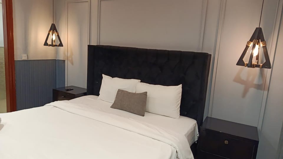 The Restful Nook Calm Apts with Modern Setup Apartment in Lahore