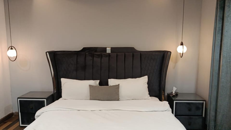 The Restful Nook Calm Apts with Modern Setup Apartment in Lahore