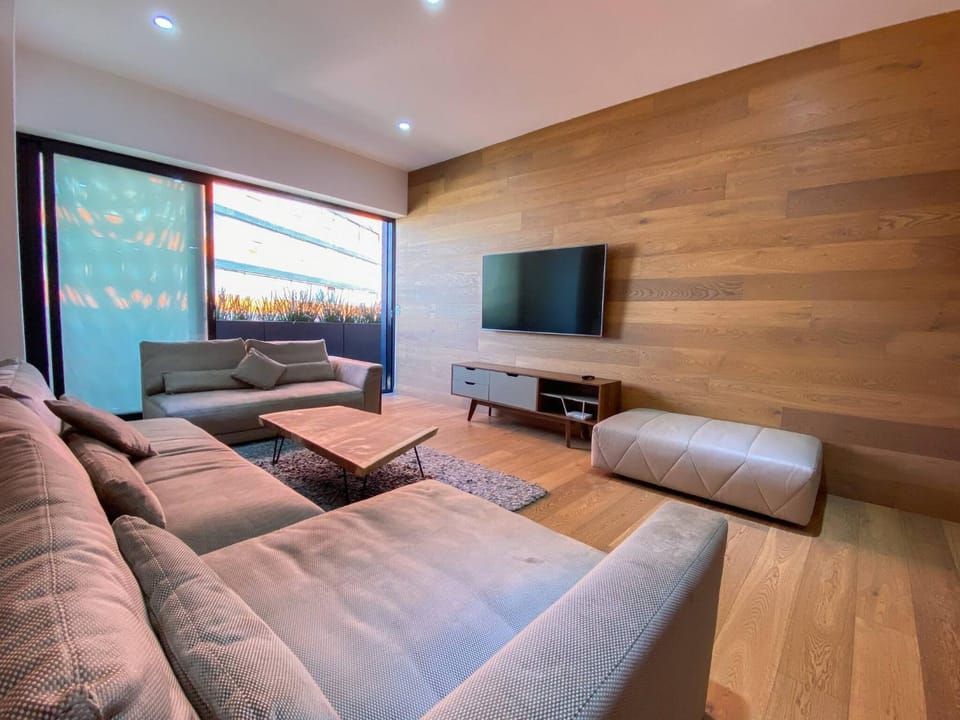 Communal lounge/ TV room, Living room