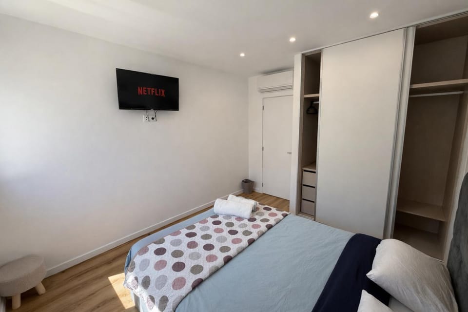 TV and multimedia, Bedroom, wardrobe