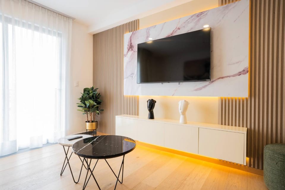Communal lounge/ TV room, Living room