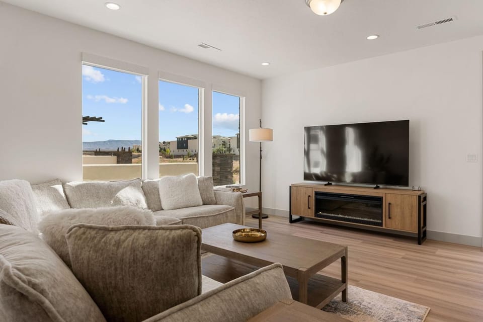 Coastline Cottage townhouse House in St George
