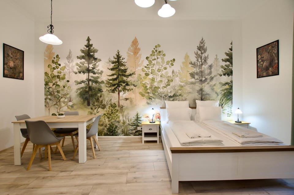 Bed, Bedroom