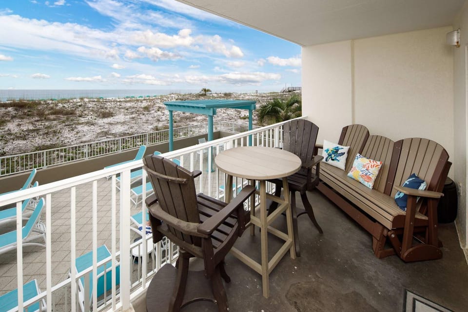 Gulf Dunes 106 Gulf Front condo House in Okaloosa Island