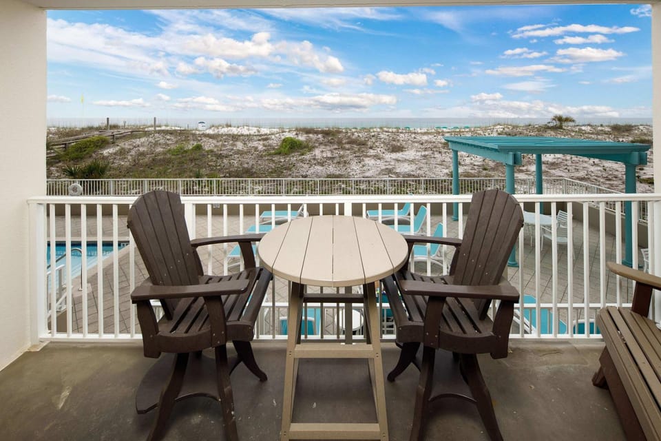 Gulf Dunes 106 Gulf Front condo House in Okaloosa Island