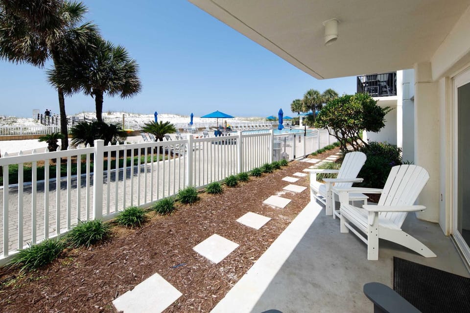 Sea Oats 106 Gulf Front condo House in Okaloosa Island