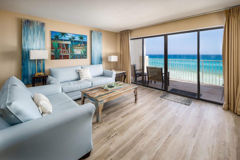 Gulf Side 602 Pet friendly gulf front condo House in Okaloosa Island