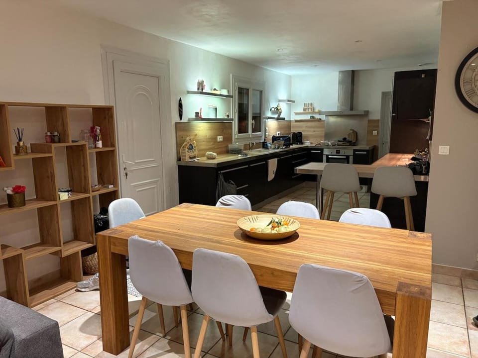 House with pool near Nîmes , Peaceful haven Villa in Nimes