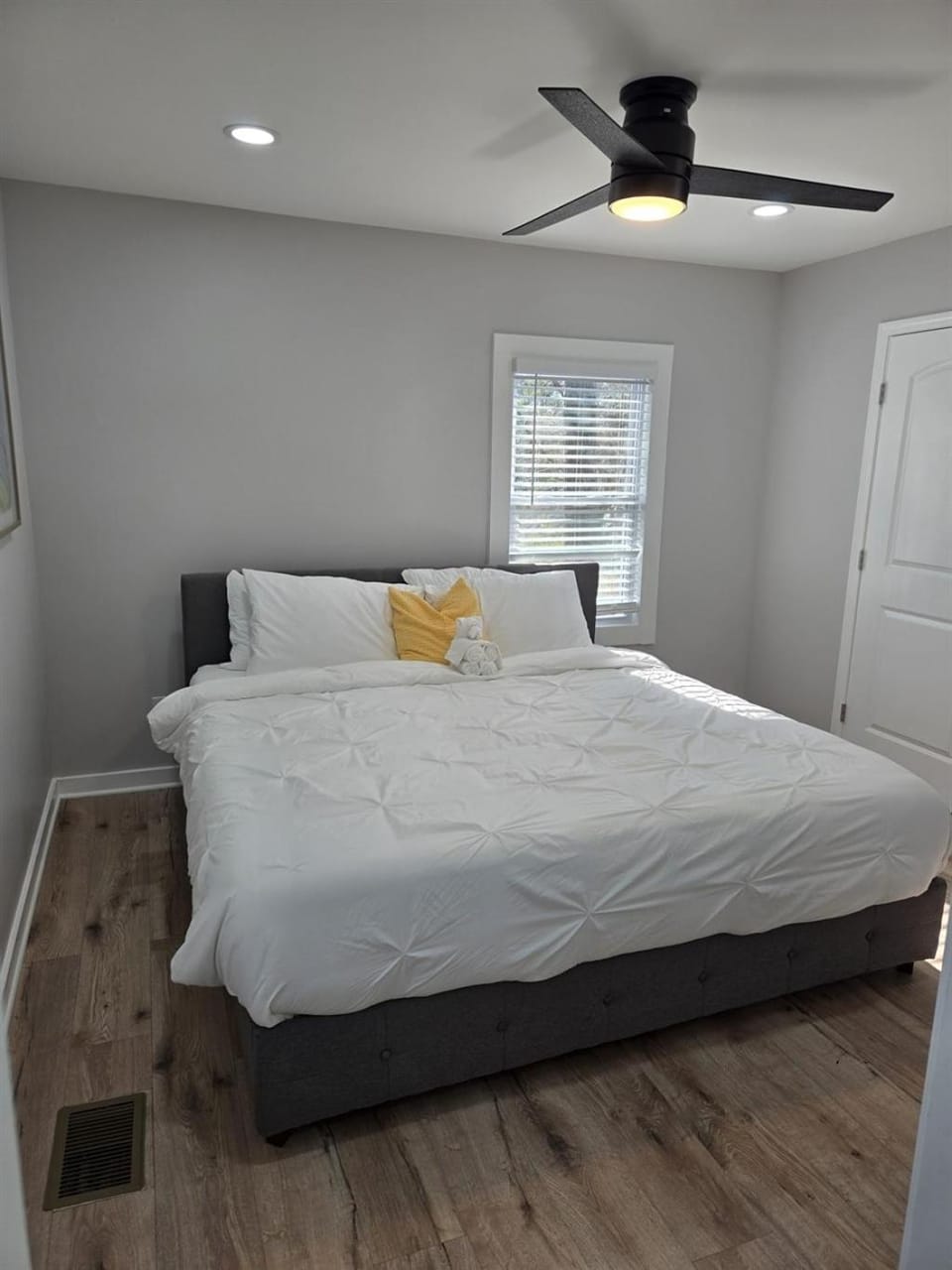 The Silver Villa - 2 King Beds Minutes from Downto House in Atlanta