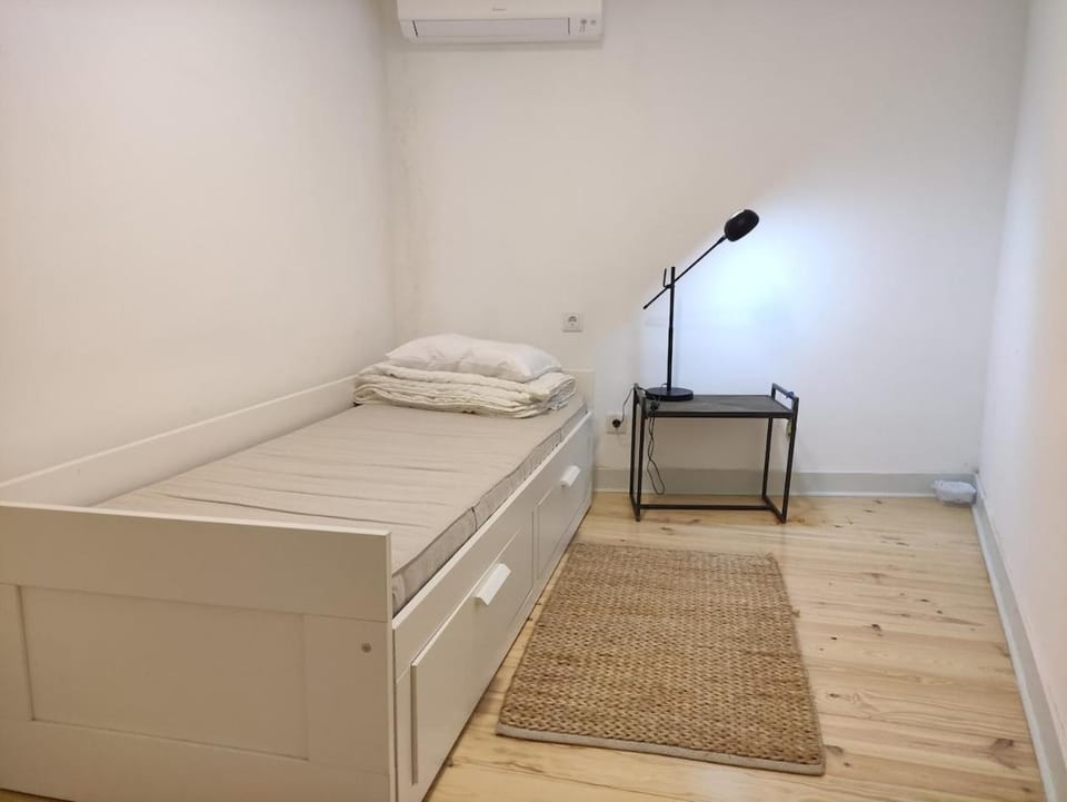 Elegant 3BR Retreat in Sintra Historic Center Apartment in Sintra