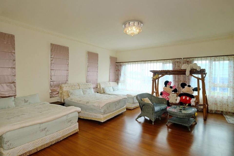 Photo of the whole room