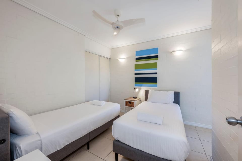 Shoreline Apartments - Unit 4b Motel in Bargara