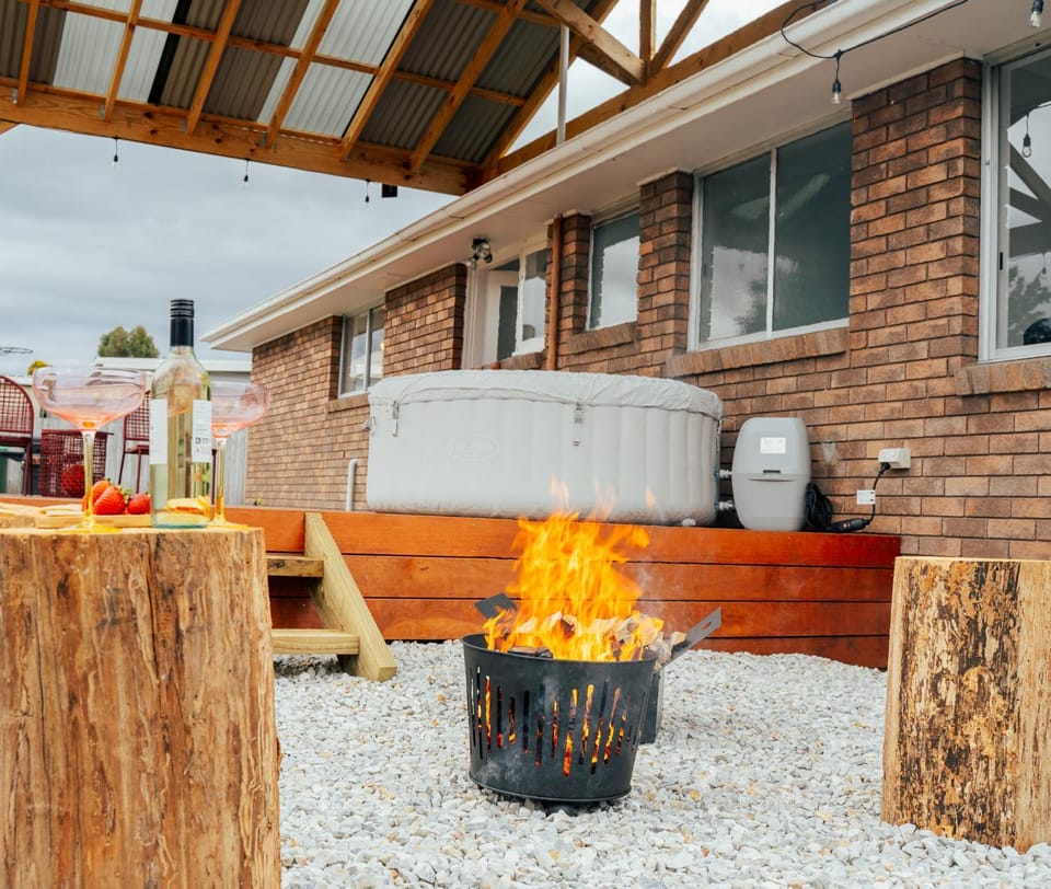 Patio, Hot Tub