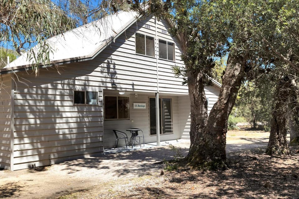 Burrabogie - Waterfront Retreat House in Loch Sport